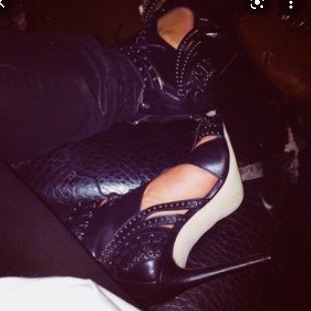 NWOT B Brian Atwood Black Leather Lusia Studded Lace Up Heels - Picture 12 of 12